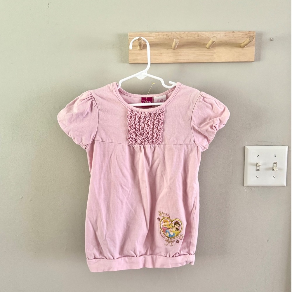 Vntg. Disney princess shirt